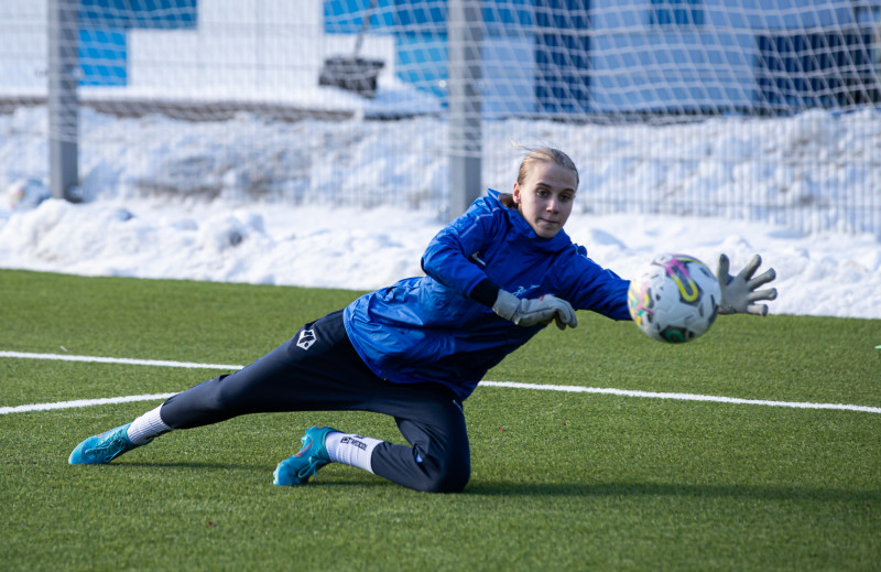 Тренировка женской команды «Зенит» в Удельном парке