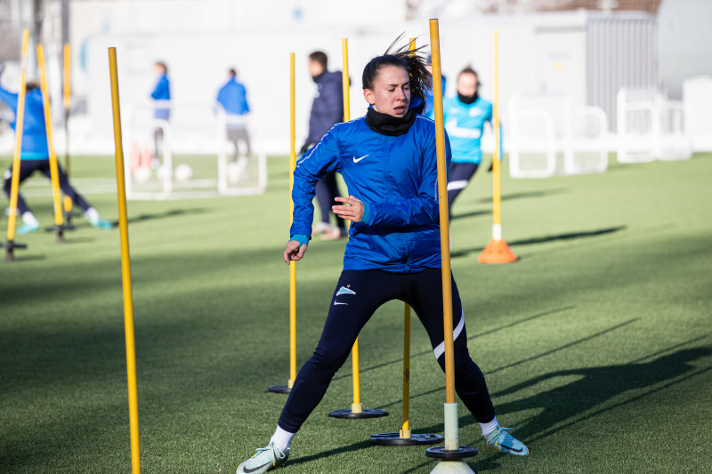 Тренировка женской команды «Зенит» в Удельном парке