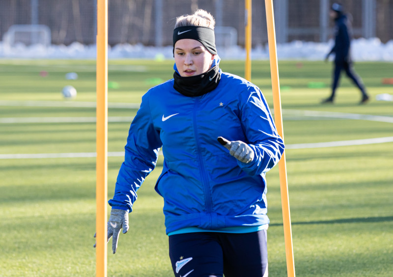 Тренировка женской команды «Зенит» в Удельном парке