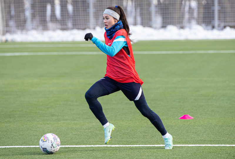 Тренировка женской команды «Зенит» в Удельном парке