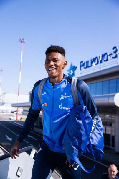 Вылет «Зенита» на матч с «Оренбургом»