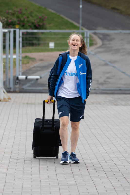 Выезд женской команды «Зенит» на матч с «Рубином»