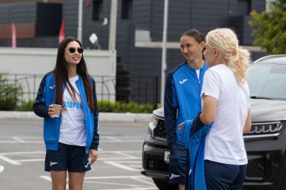 Прогулка женской команды перед матчем с «Рубином»