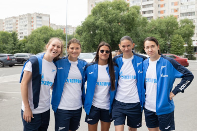 Прогулка женской команды перед матчем с «Рубином»