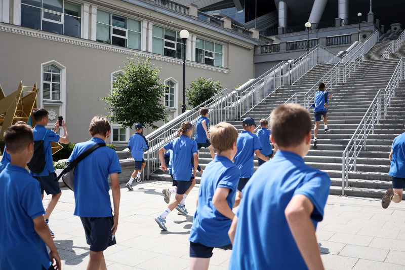 Воспитанники «Газпром»-Академии посетили «Газпром Арену»