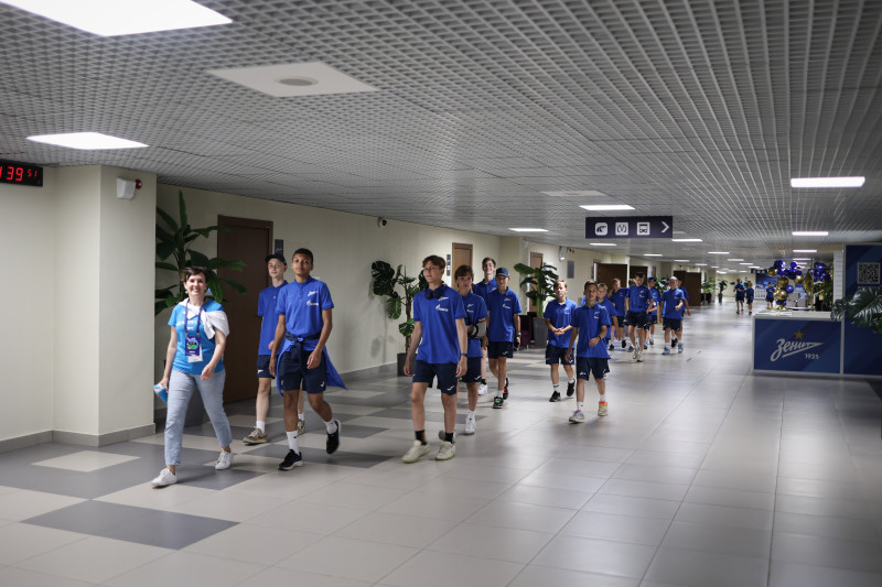 Воспитанники «Газпром»-Академии посетили «Газпром Арену»