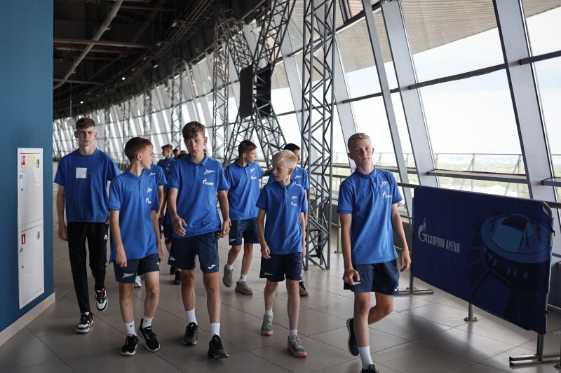 Воспитанники «Газпром»-Академии посетили «Газпром Арену»