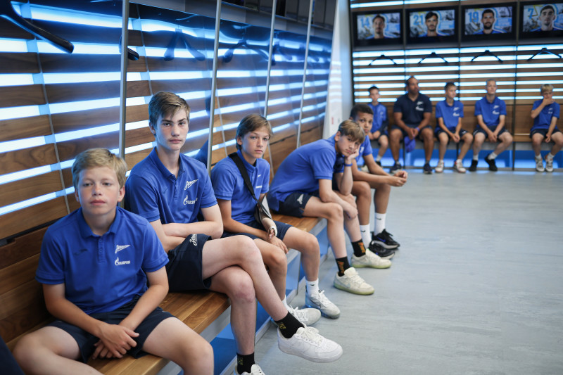 Воспитанники «Газпром»-Академии посетили «Газпром Арену»