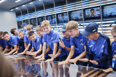 Воспитанники «Газпром»-Академии посетили «Газпром Арену»