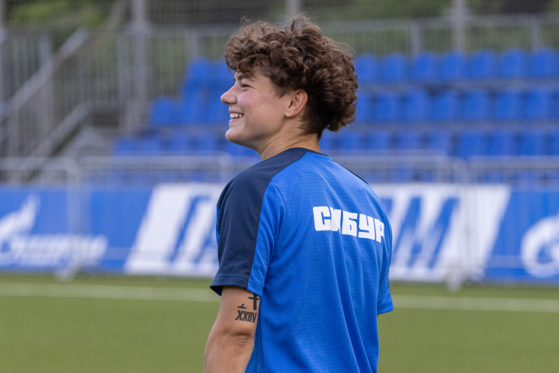 Тренировка женской молодежной команды «Зенит» перед матчем с  «Рязанью-ВДВ»-м