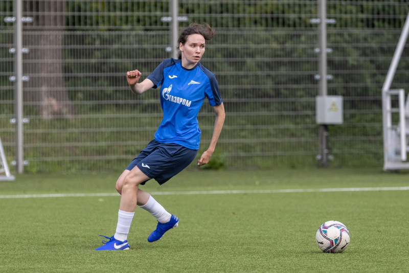 Тренировка женской молодежной команды «Зенит» перед матчем с  «Рязанью-ВДВ»-м