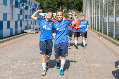 Тренировка женской молодежной команды «Зенит» перед матчем с  «Рязанью-ВДВ»-м