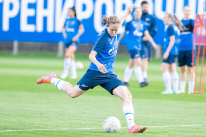 Тренировка женской команды «Зенит» в Удельном парке