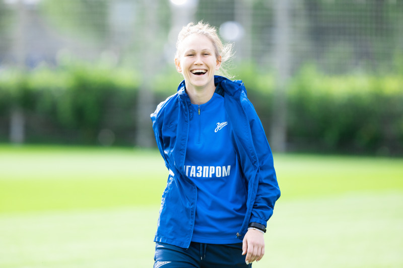 Тренировка женской команды «Зенит» в Удельном парке