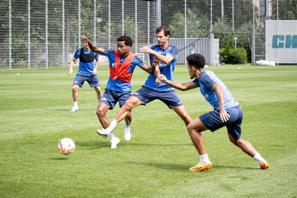 Летние «Газпром» — тренировочные сборы: 6 июля, утренняя тренировка