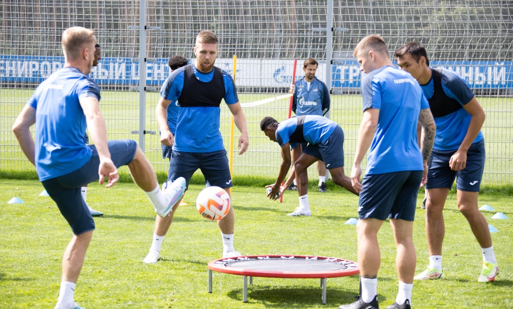 Тренировка «Зенита» перед матчем с «Пари НН»