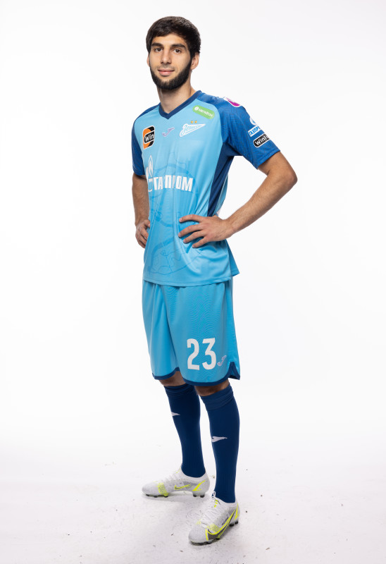 Индивидуальная фотосессия игроков ФК «Зенит» в форме Joma сезона 2023/24