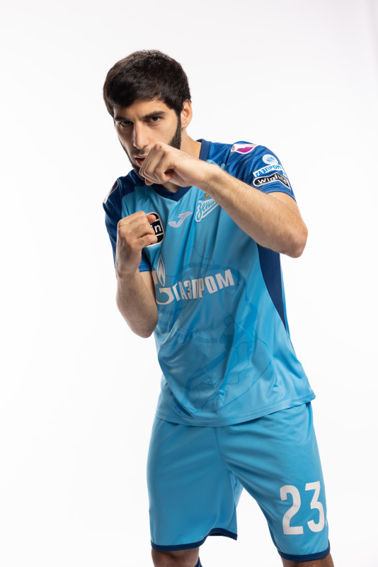 Индивидуальная фотосессия игроков ФК «Зенит» в форме Joma сезона 2023/24