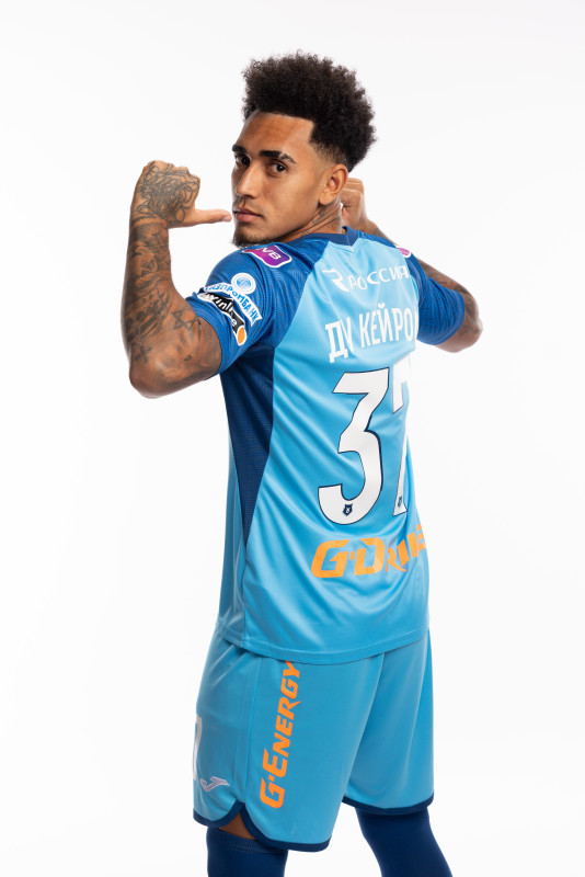 Индивидуальная фотосессия игроков ФК «Зенит» в форме Joma сезона 2023/24