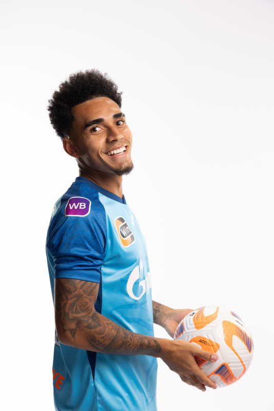 Индивидуальная фотосессия игроков ФК «Зенит» в форме Joma сезона 2023/24