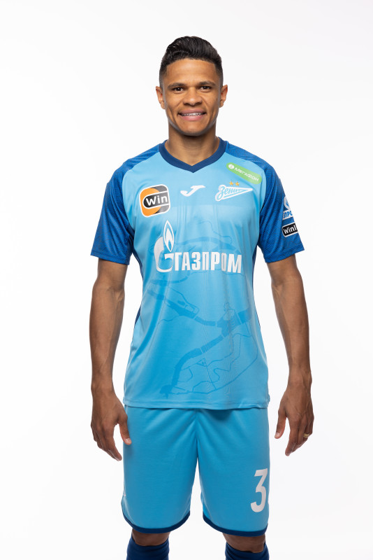 Индивидуальная фотосессия игроков ФК «Зенит» в форме Joma сезона 2023/24