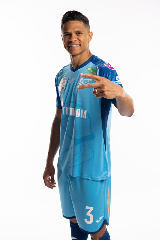 Индивидуальная фотосессия игроков ФК «Зенит» в форме Joma сезона 2023/24