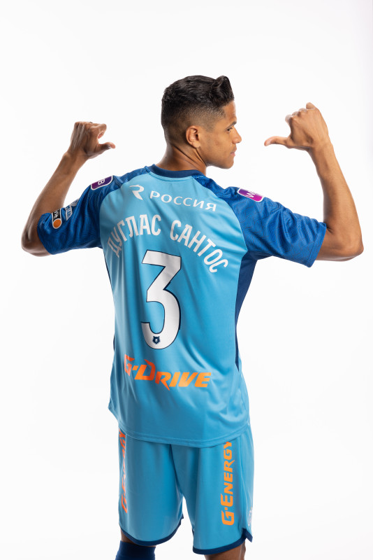 Индивидуальная фотосессия игроков ФК «Зенит» в форме Joma сезона 2023/24