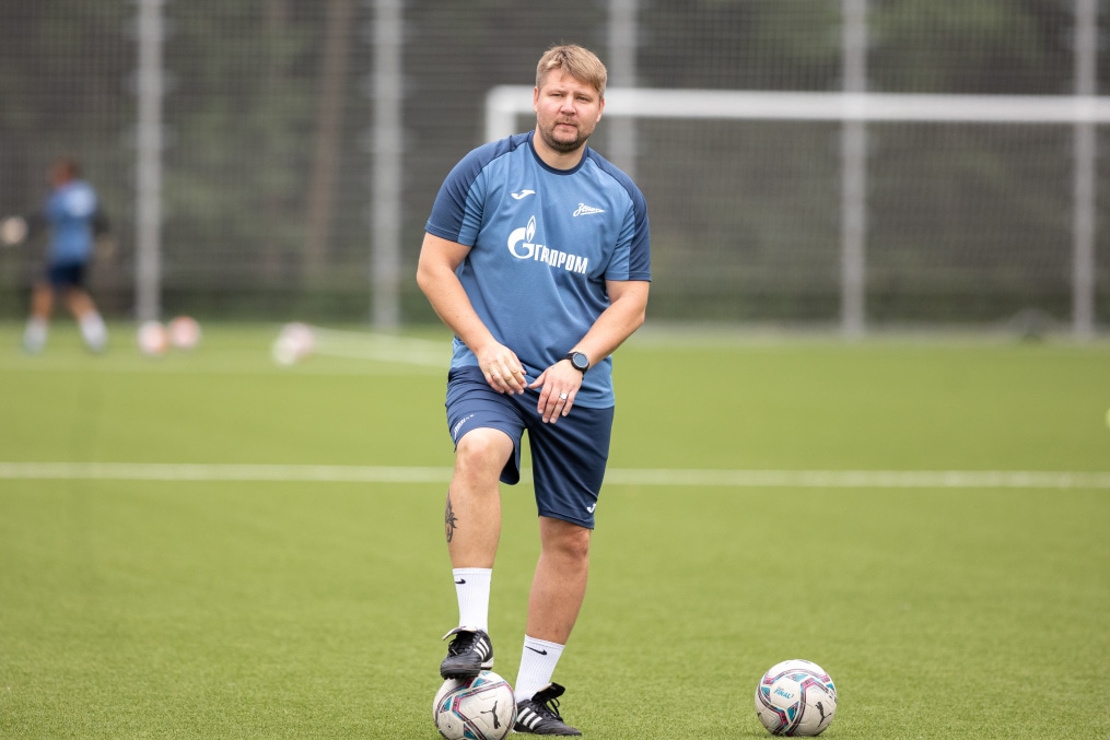 Тренировка женской молодёжной команды «Зенит» перед матчем с «Динамо»