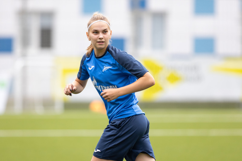 Тренировка женской молодёжной команды «Зенит» перед матчем с «Динамо»