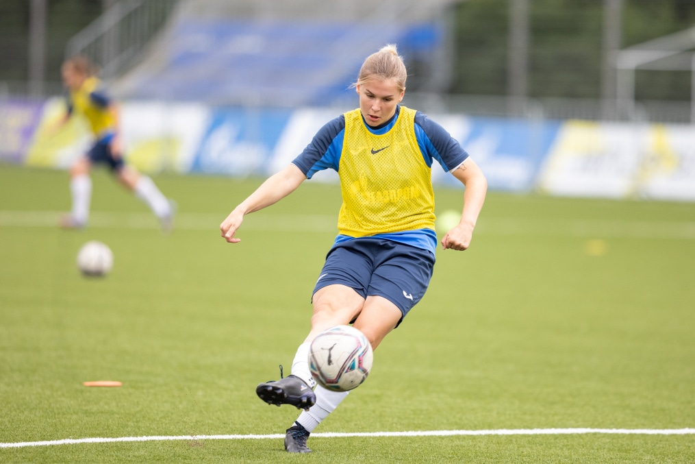 Тренировка женской молодёжной команды «Зенит» перед матчем с «Динамо»