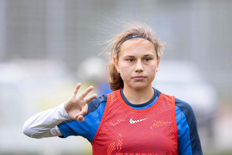 Тренировка женской молодёжной команды «Зенит» перед матчем с «Динамо»