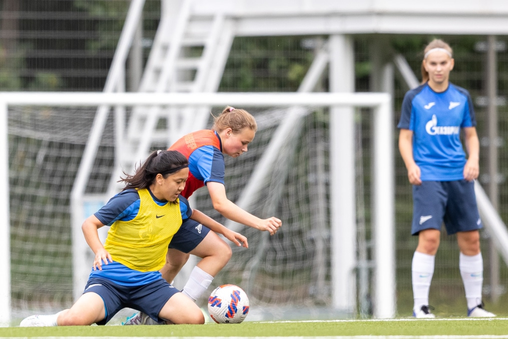 Тренировка женской молодёжной команды «Зенит» перед матчем с «Динамо»