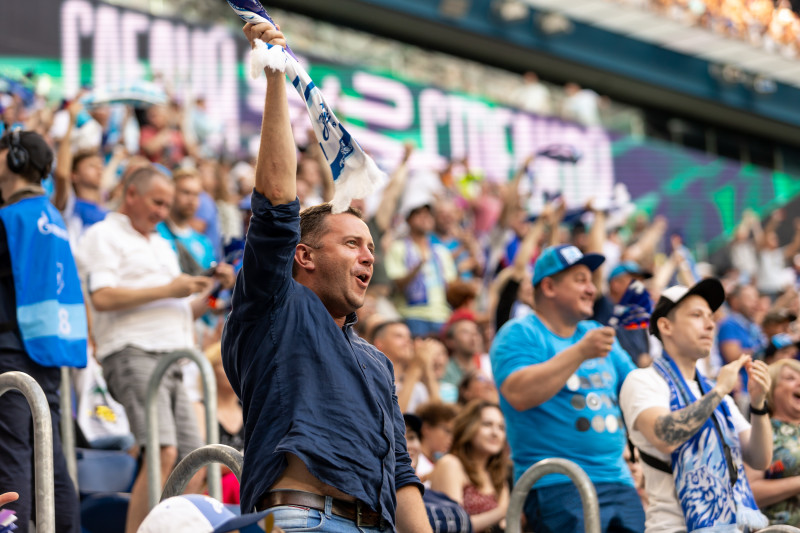 Болельщики на матче «Зенит» — «Динамо»