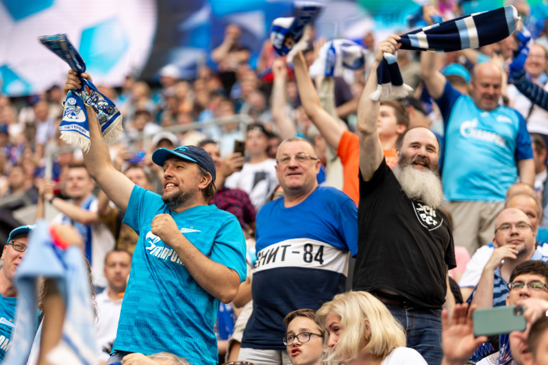 Болельщики на матче «Зенит» — «Динамо»