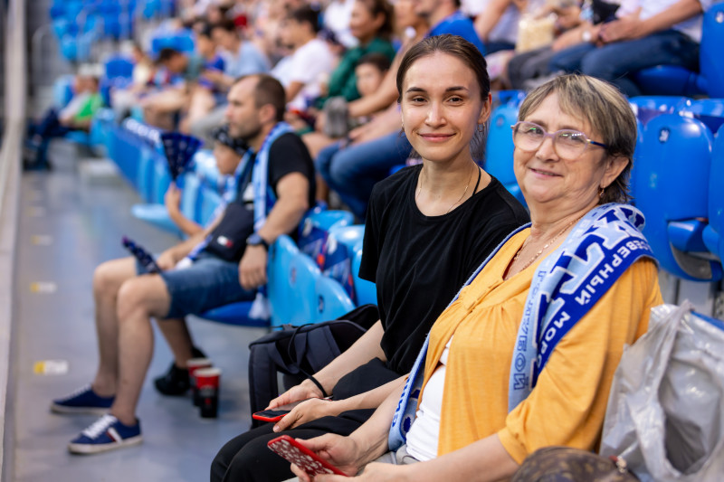 Болельщики на матче «Зенит» — «Динамо»