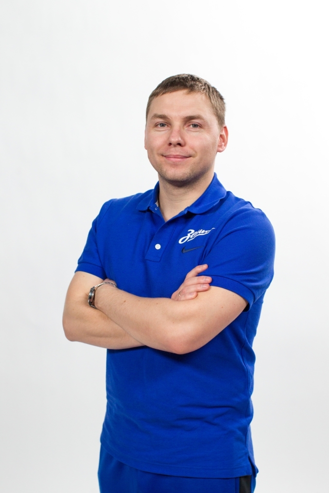 Фотосессия игроков и тренерского штаба БК «Зенит-2» и ДЮБЛ сезона 16/17