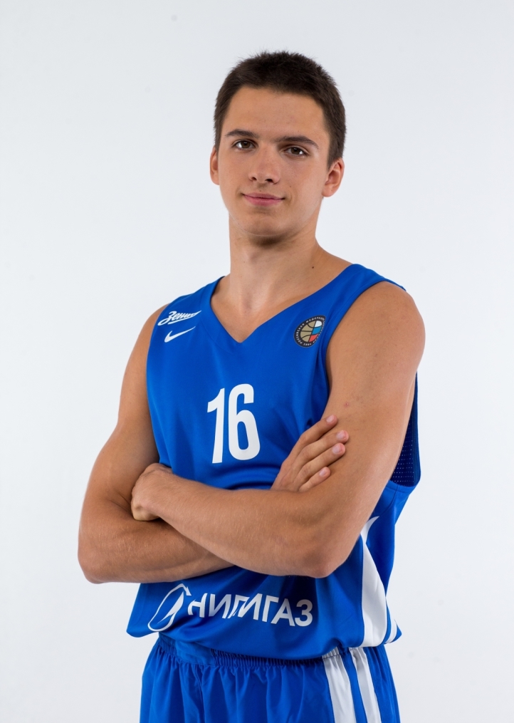 Фотосессия игроков и тренеров БК «Зенит-Фарм» сезона-2017/2018