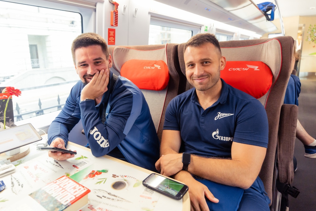 Выезд женской команды «Зенит» на матч с «Динамо»