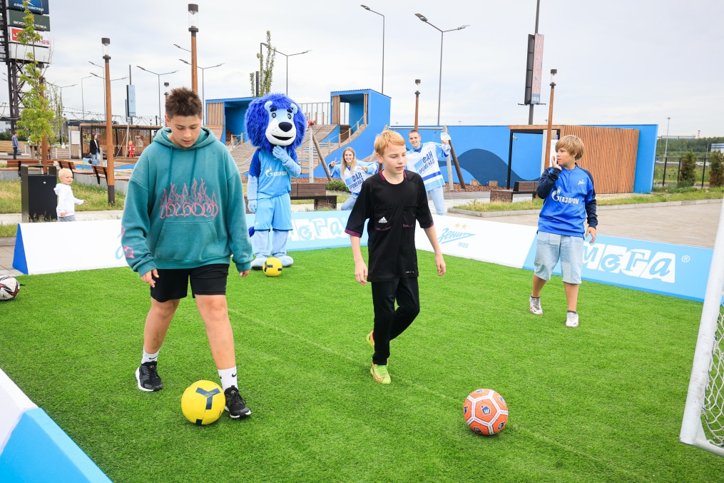 Фестиваль «Зенита» в МЕГЕ