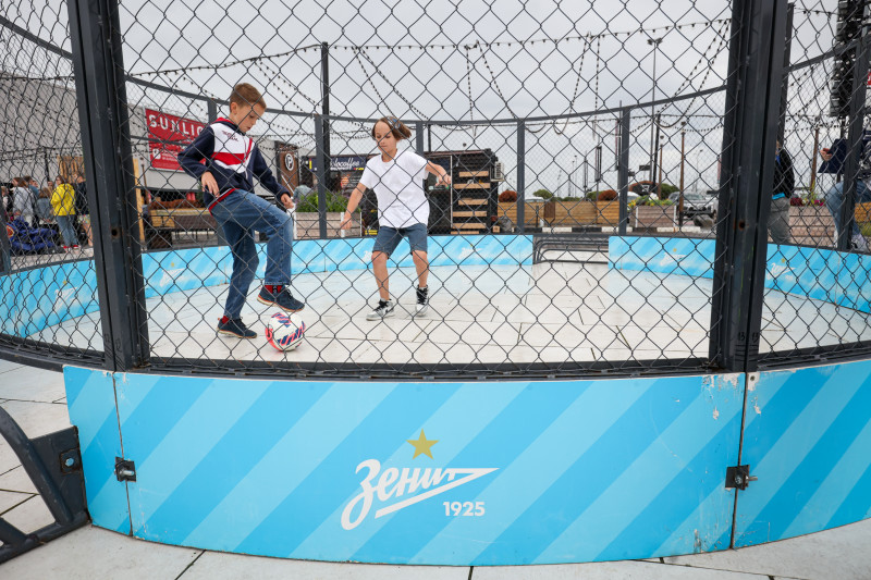 Фестиваль «Зенита» в МЕГЕ