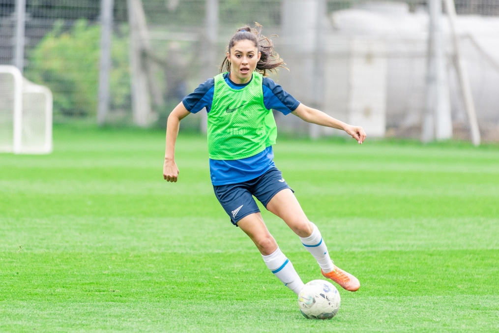 Тренировка женской команды перед матчем с «Енисеем»