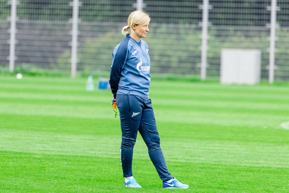 Тренировка женской команды перед матчем с «Енисеем»