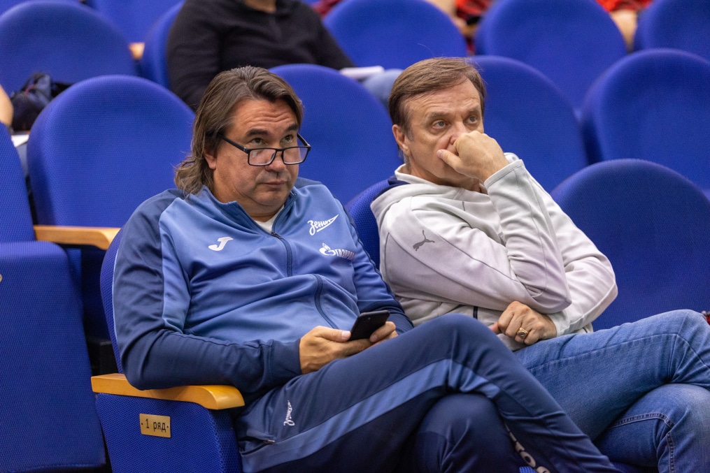 Короткевич Д. В. — главный тренер юношеской сборной Беларуси до 17 лет