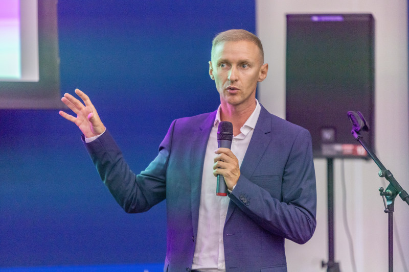 Короткевич Д. В. — главный тренер юношеской сборной Беларуси до 17 лет