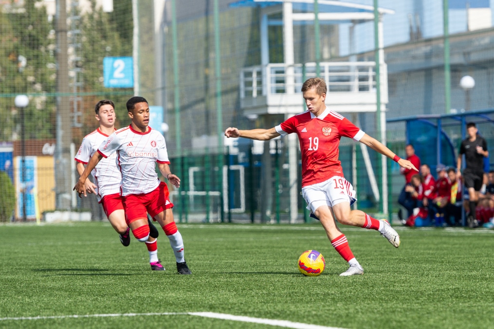 XVI международный юношеский турнир памяти Ю. А. Морозова. Сборная России — «Интернасьонал»