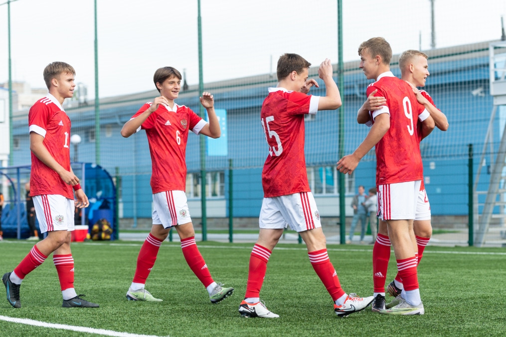 XVI международный юношеский турнир памяти Ю. А. Морозова. Сборная России — «Интернасьонал»