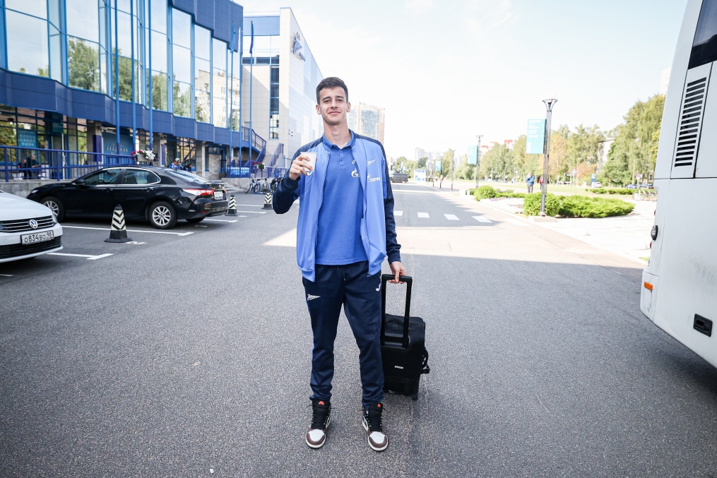 Выезд «Зенита»-м на матч против «Урала»-м