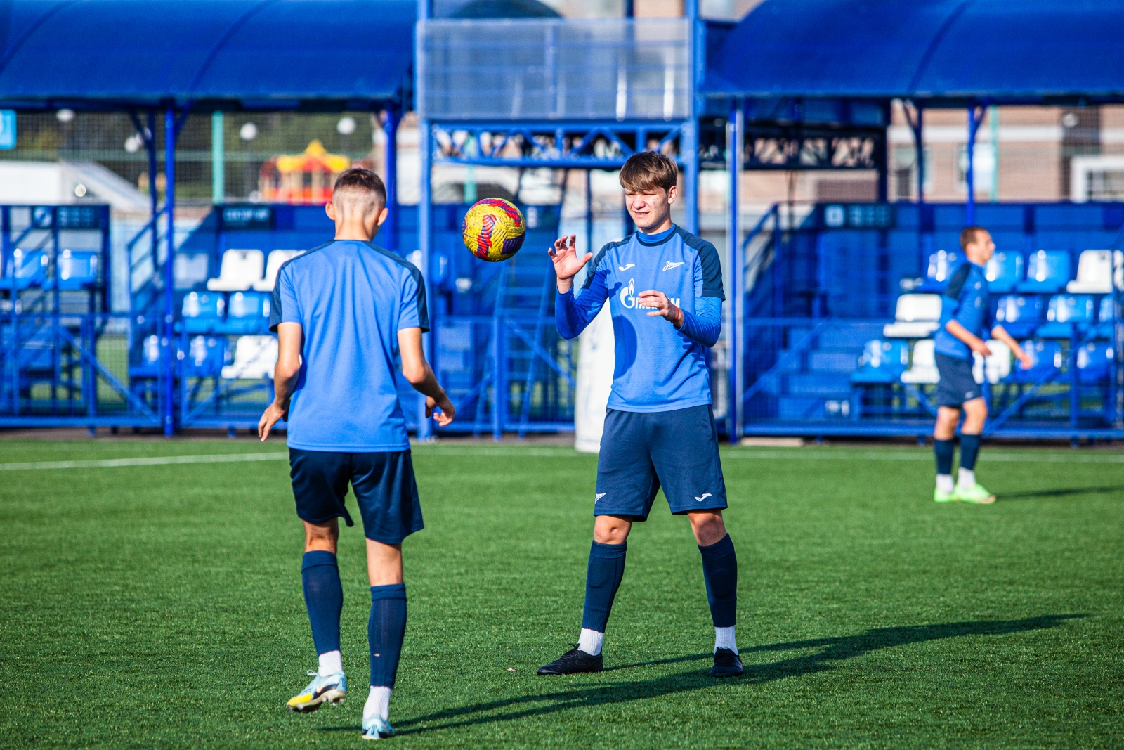 Совместная тренировка команд «Газпром»-Академии ФК «Зенит» 2006 и 2007 годов рождения