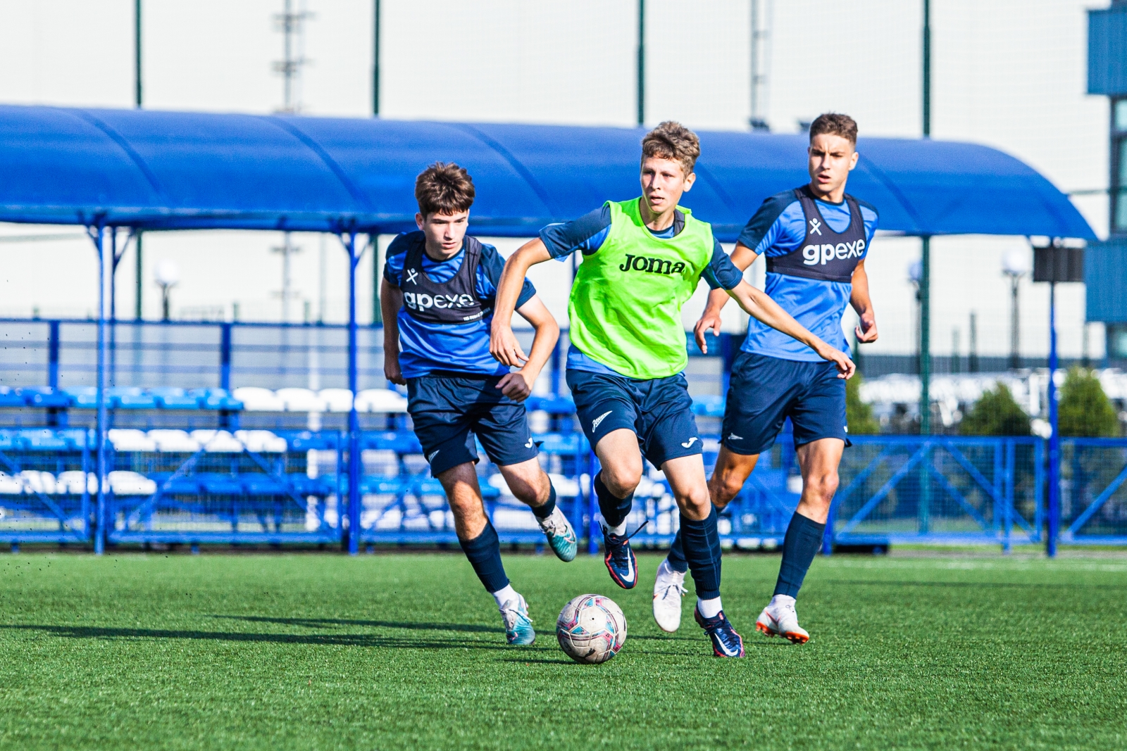 Совместная тренировка команд «Газпром»-Академии ФК «Зенит» 2006 и 2007 годов рождения