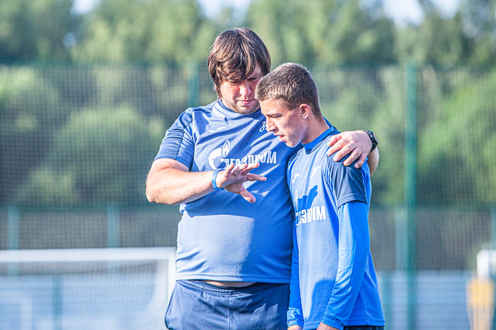 Совместная тренировка команд «Газпром»-Академии ФК «Зенит» 2006 и 2007 годов рождения